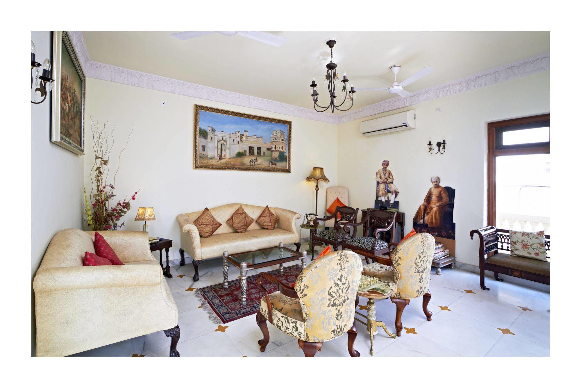 Dera Rawatsar - Heritage Hotel Джапур Экстерьер фото